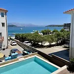 דירה Sea I - Modern With Pool - 30 Meters From The