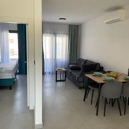 Sea I - Modern With Pool - 30 Meters From The Slatine