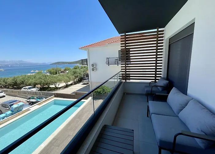 Sea I - Modern With Pool - 30 Meters From The Slatine