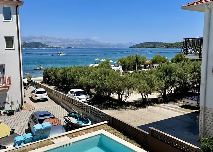 Apartmán Sea I - Modern With Pool - 30 Meters From The